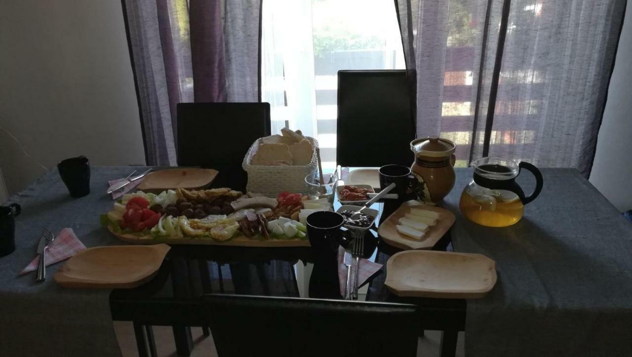 Отель Casa Relax Valeni  Экстерьер фото
