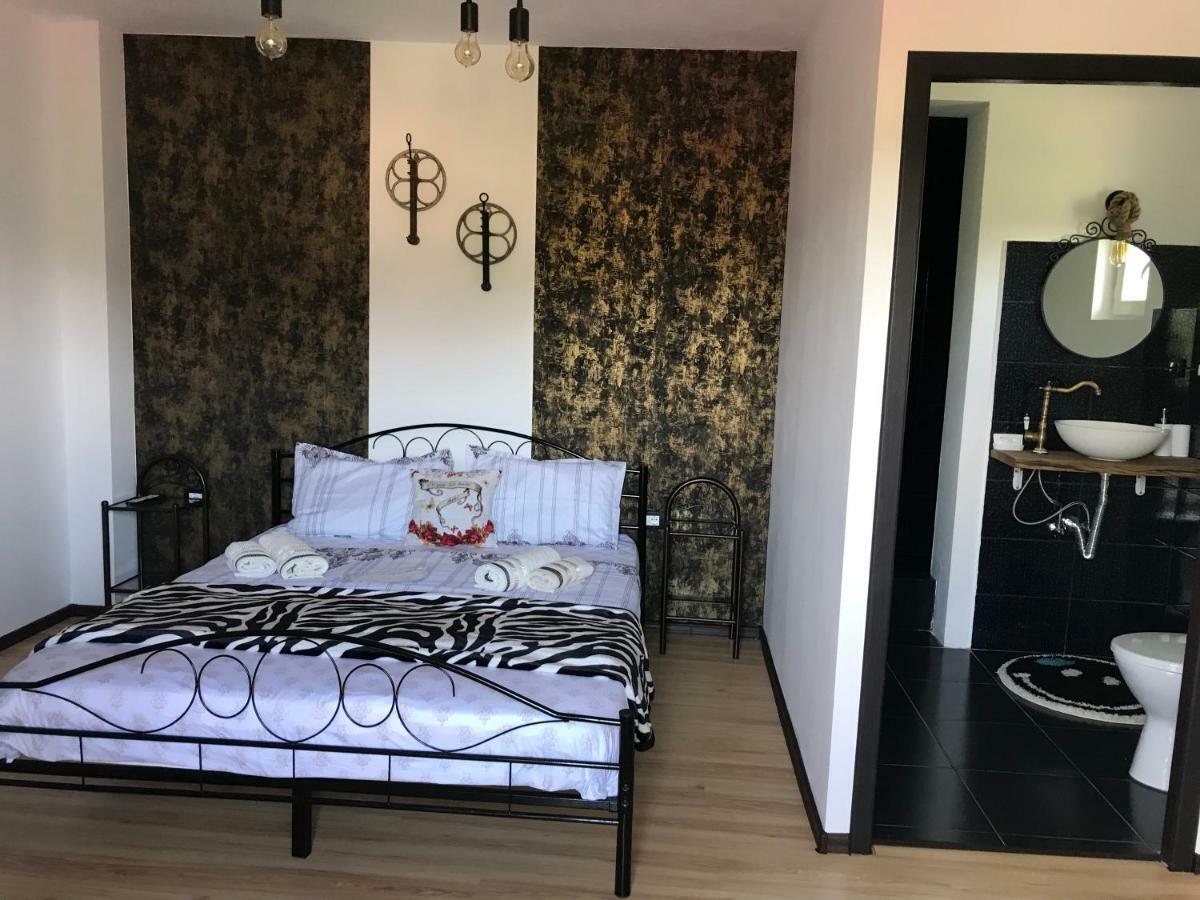Отель Casa Relax Valeni  Экстерьер фото