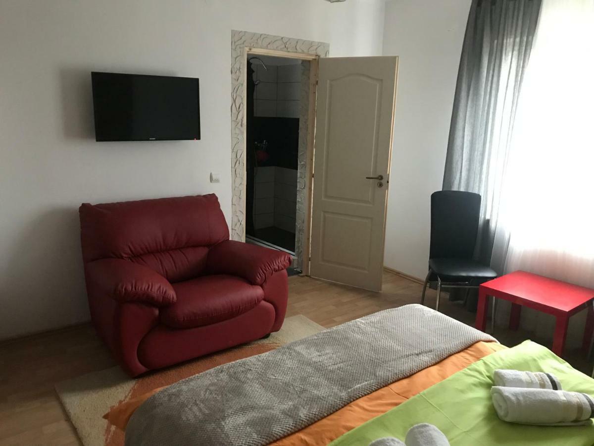 Отель Casa Relax Valeni  Экстерьер фото